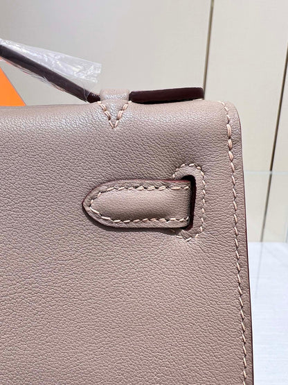 BOLSO DE BOLSILLO HM KELLY 22 CM GRIS ASFALTO SWIFT PLATA HARDWARE
