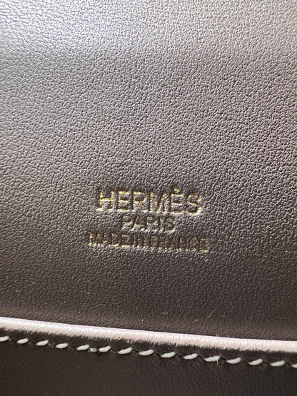 BOLSO DE BOLSILLO HM KELLY DE 22 CM CON HERRAJES ETAN SWIFT DORADOS