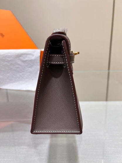 BOLSO DE BOLSILLO HM KELLY DE 22 CM CON HERRAJES ETAN SWIFT DORADOS