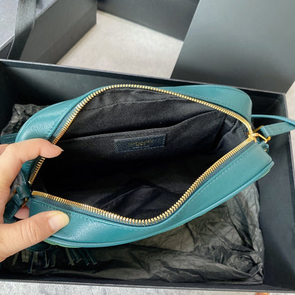 BOLSO PARA CÁMARA LOU 23 EN ANTE VERDOSO Y RIBETE DE PIEL DE BECERRO