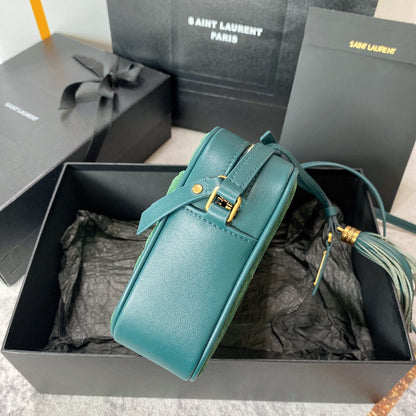 BOLSO PARA CÁMARA LOU 23 EN ANTE VERDOSO Y RIBETE DE PIEL DE BECERRO