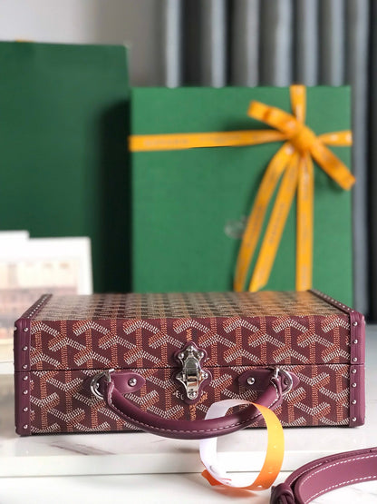GRAND H?TEL TRUNK BAG 24 IN BURGUNDY RED GOYARDINE CANVAS AND CALFSKIN