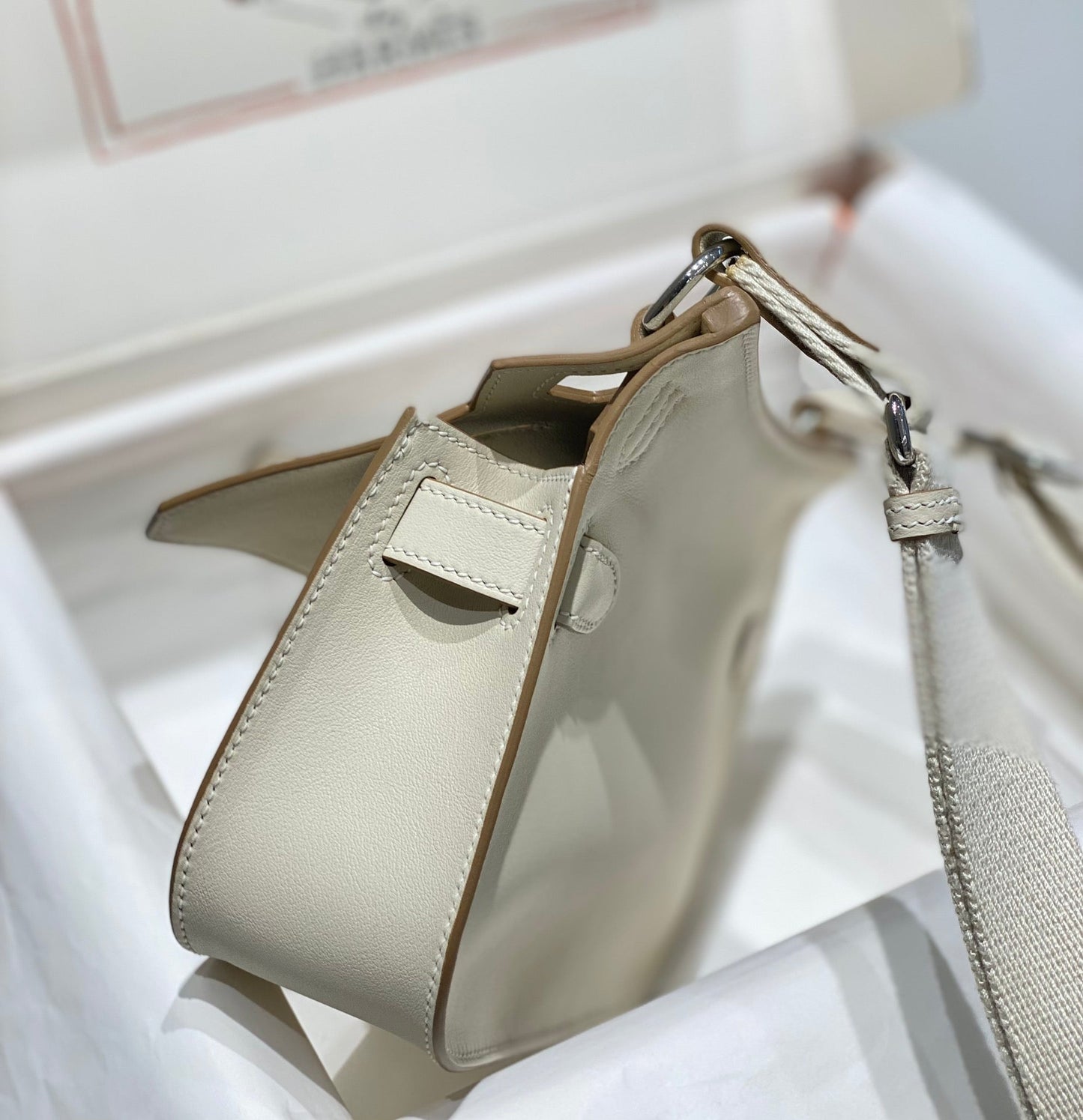 BOLSO BANDOLERA KELLY 23 CM JYPSIERE DE PIEL BLANCA SHW