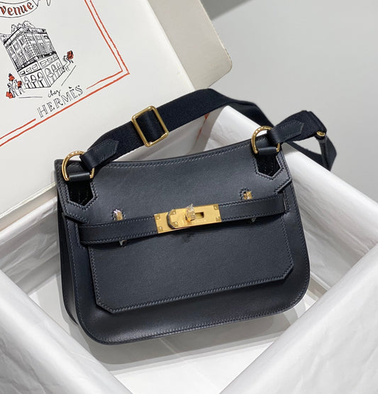 BOLSO BANDOLERA KELLY DE 23 CM DE PIEL NEGRA JYPSIERE GHW