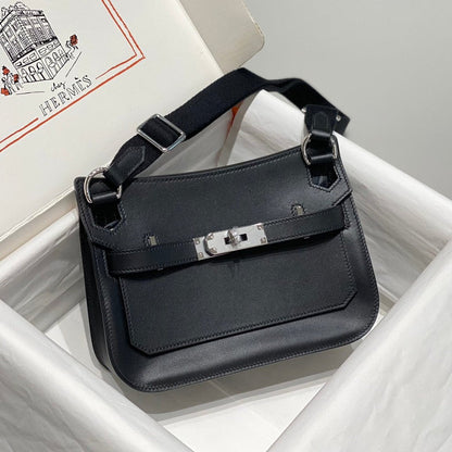HM JYPSI¨¨RE MINI 23 BLACK CALFSKIN SILVER HARDWARE
