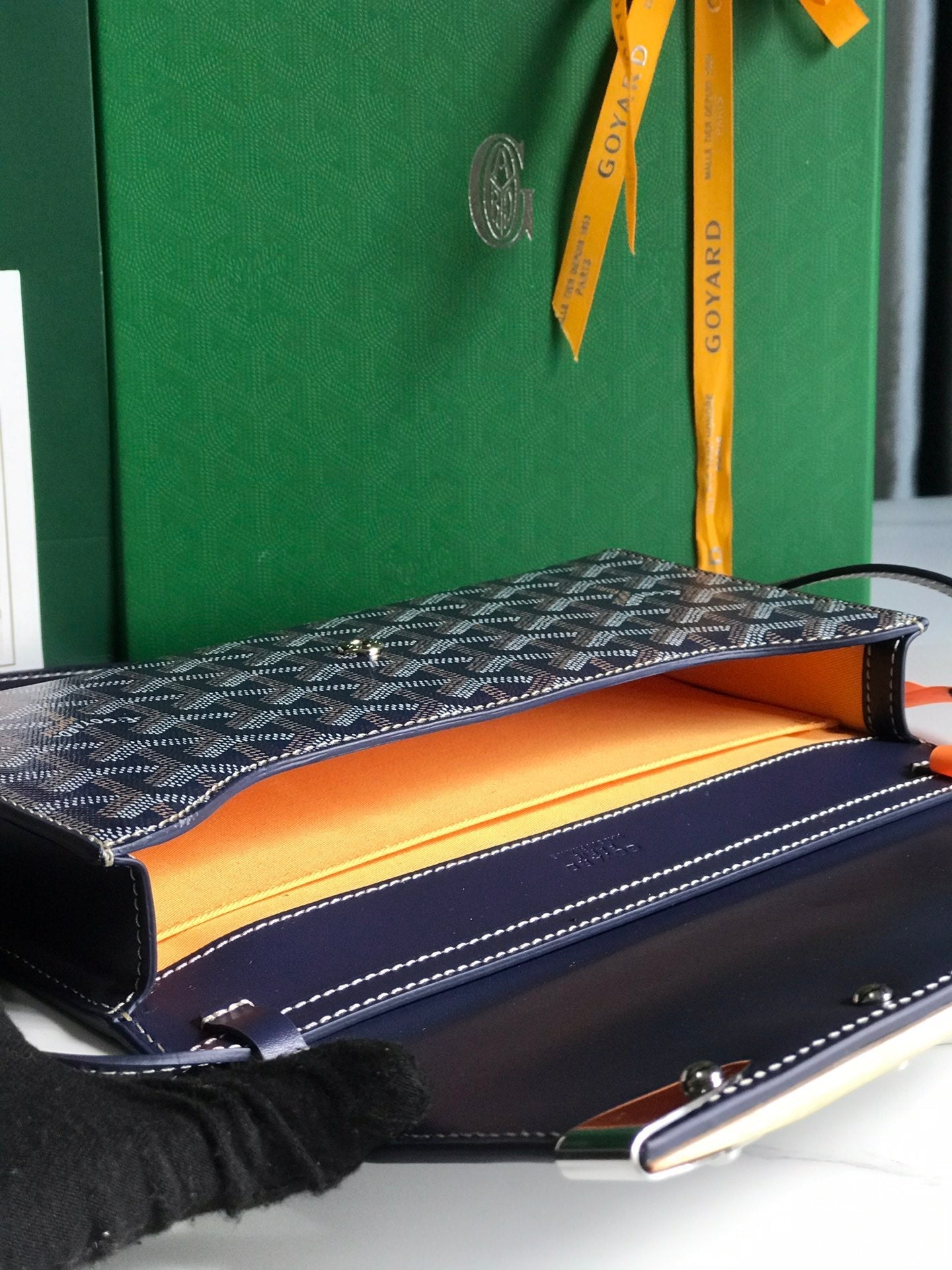 POCHETTE MONTE-CARLO PM 25 EN TOILE GOYARDINE BLEU MARINE