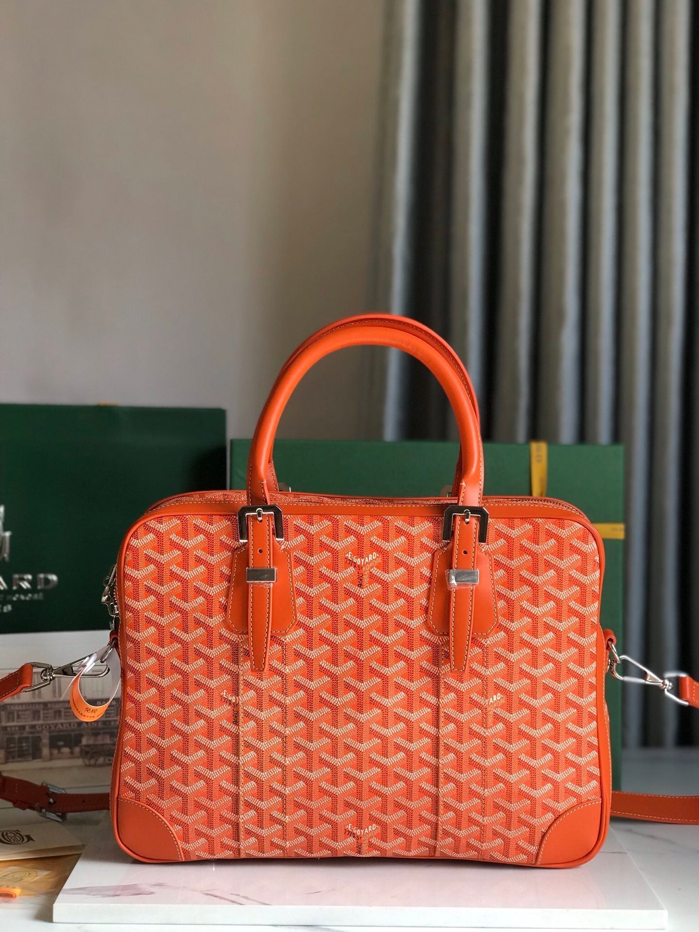 ESTUCHE DOCUMENTOS AMBASSADA 35 EN LONA GOYARDINA NARANJA