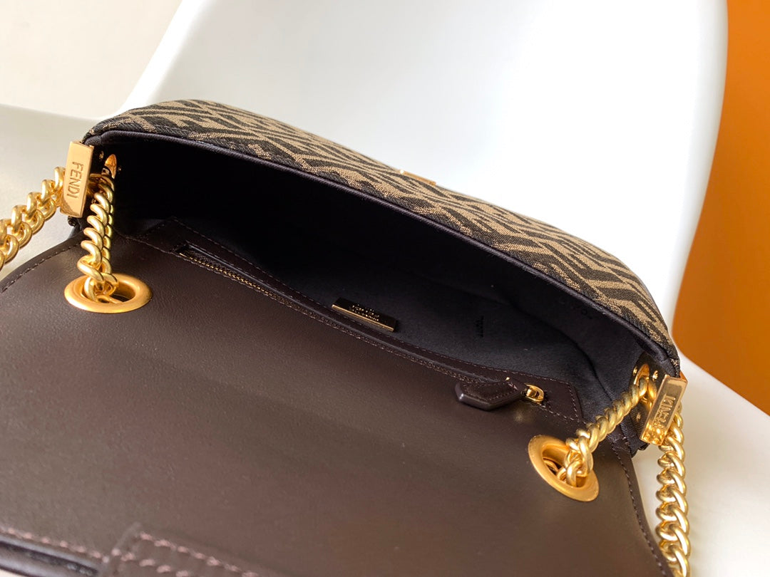 Sac en tissu jacquard Fend Baguette 24 marron FF GHW 