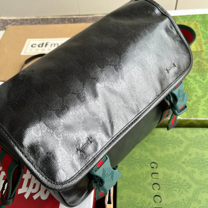 SAC MESSAGER 27 EN TOILE MONOGRAMME NOIRE
