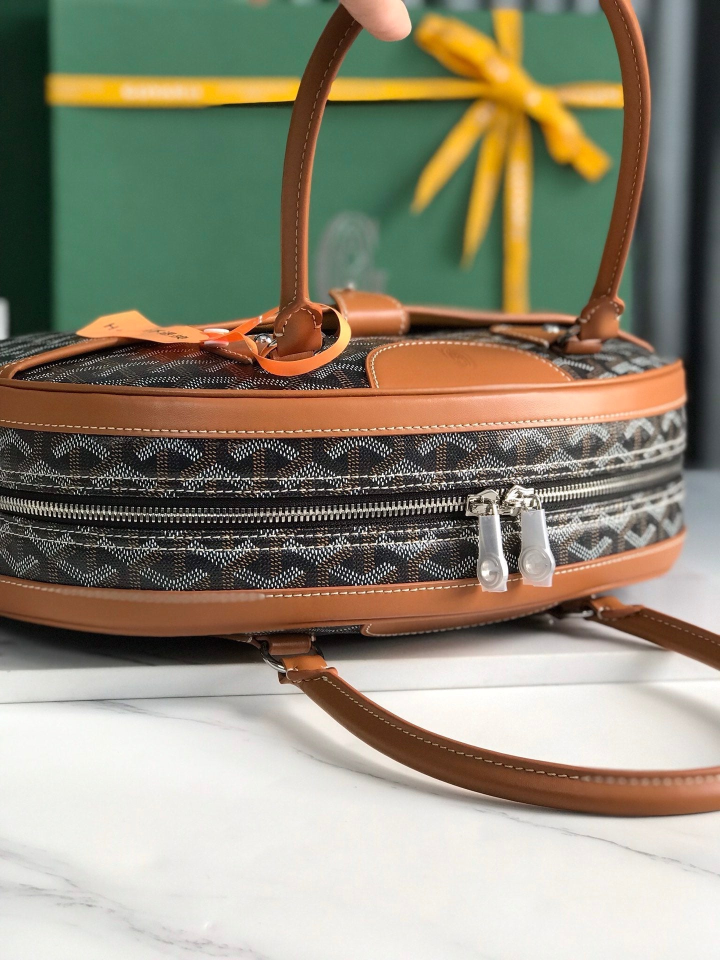 BOLSO SAINT JEANNE 35 EN LONA GOYARDINE MARRÓN Y PIEL DE BECERRO