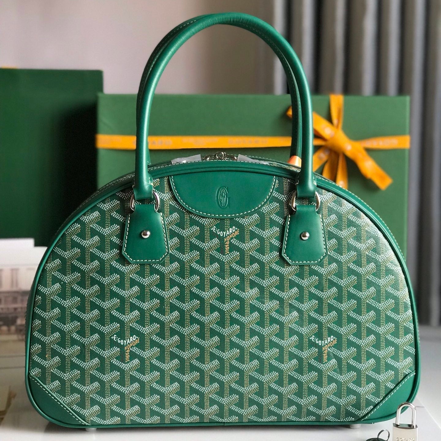 BOLSO SAINT JEANNE 35 EN LONA GOYARDINE VERDE Y PIEL DE BECERRO