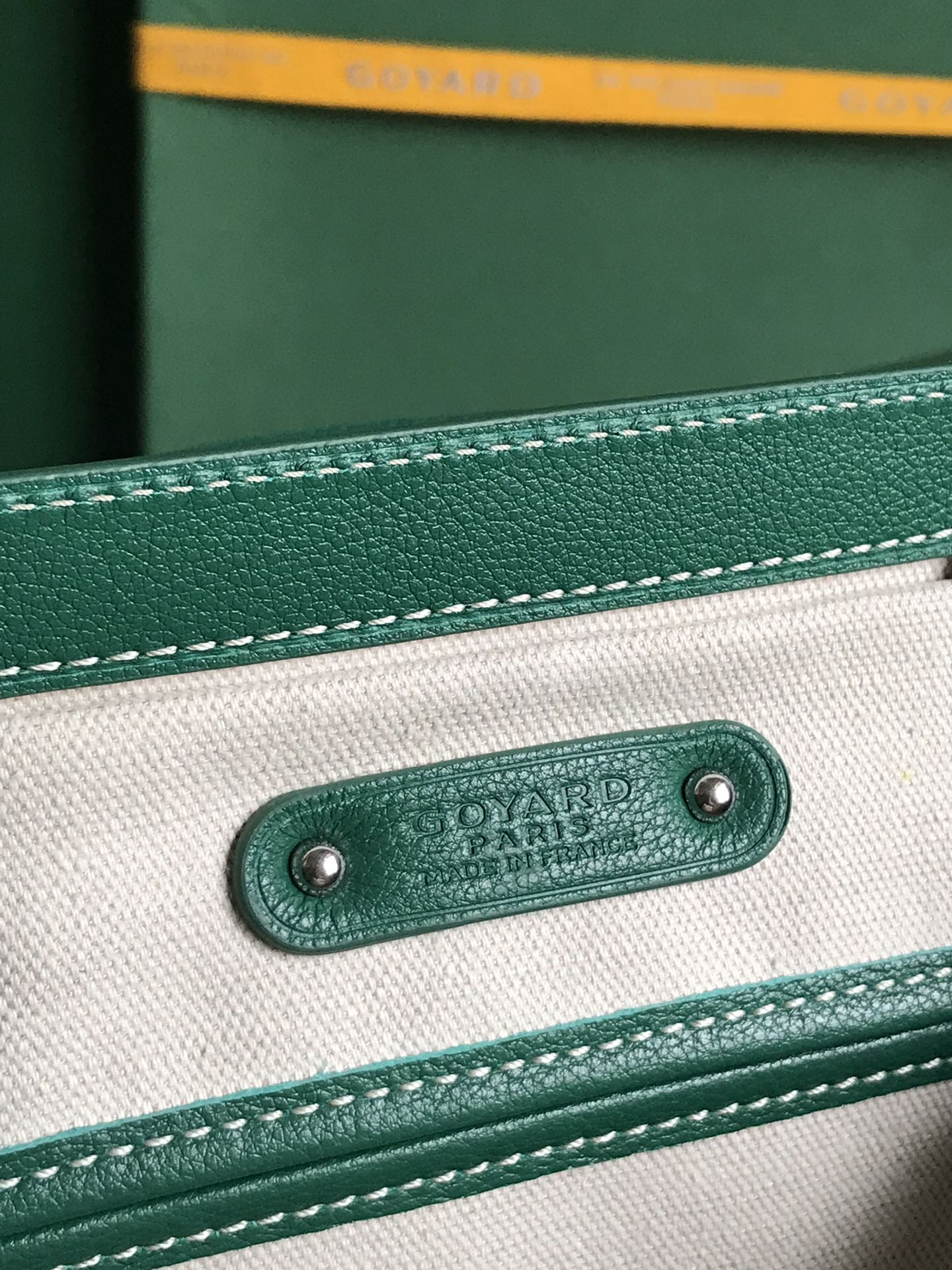 BOLSO SAIGON SOUPLE 34 EN LONA GOYARDINE VERDE Y PIEL DE BECERRO