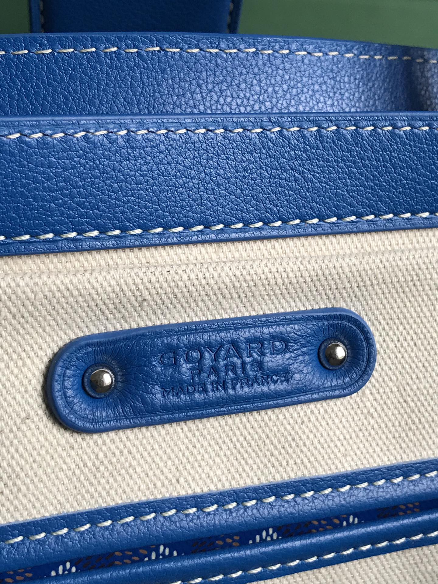 BOLSO SAIGON SOUPLE 34 EN LONA GOYARDINE AZUL CURIOSAMENTE Y PIEL DE BECERRO