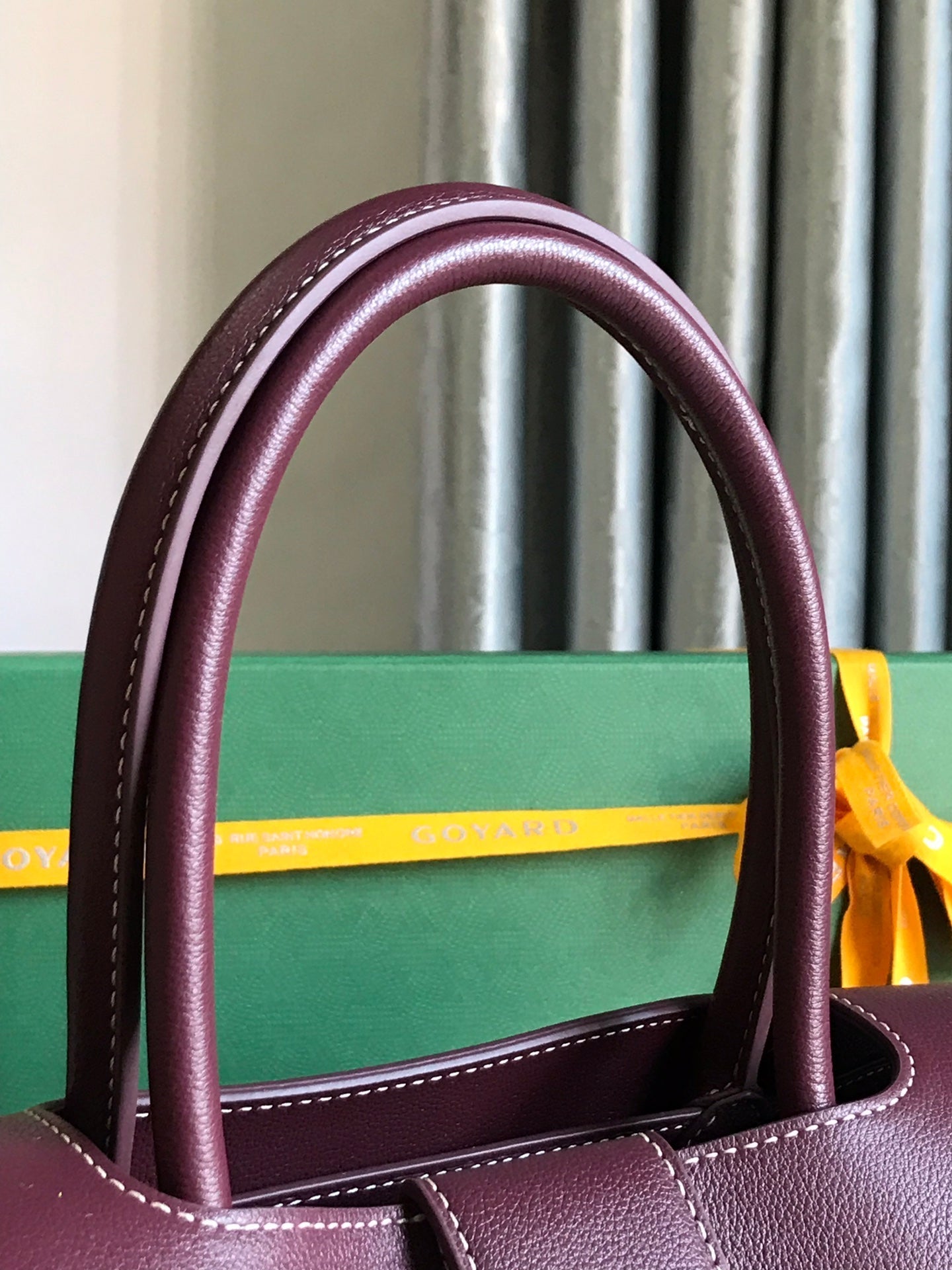 BOLSO SAIGON SOUPLE 34 EN LONA GOYARDINE ROJO BURDEOS Y PIEL DE BECERRO