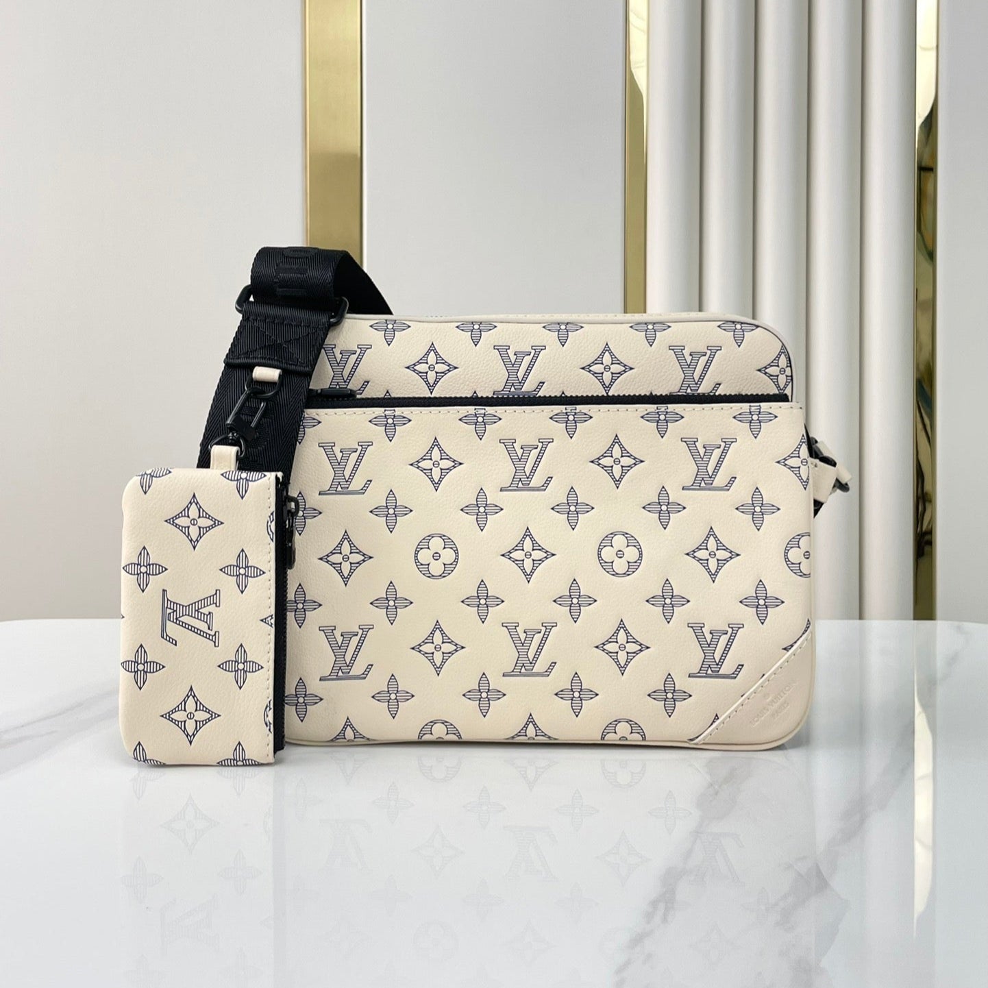 TRIO MESSENGER 25 EN PIEL DE BECERRO SOMBRA MONOGRAMA AZUL CREMA