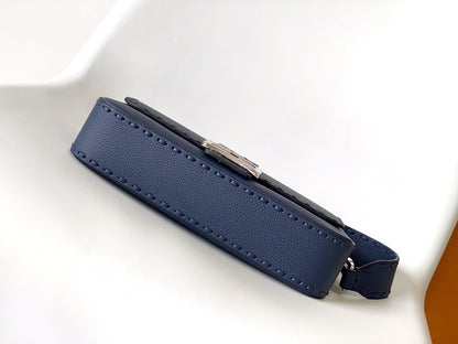 Bolso Fend Baguette 27 de piel de becerro azul oscuro Shw 