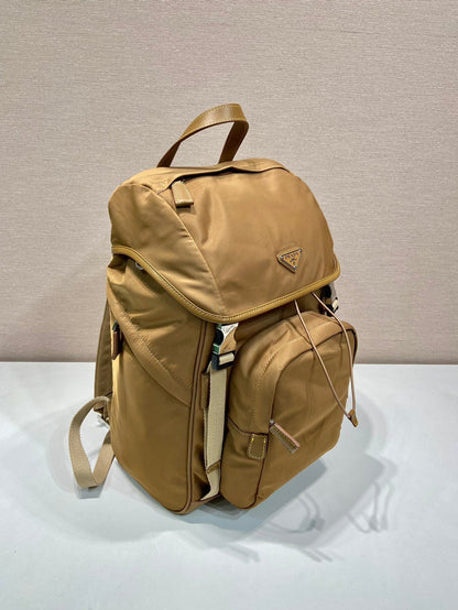 SAC À DOS 45 EN RE-NYLON MARRON CIDRE ET GARNITURES EN CUIR DE VEAU