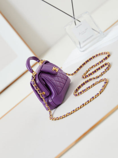 CC 24A Mini bolso de mano con asa superior, 13 cm, piel encerada morada, herrajes dorados 238457