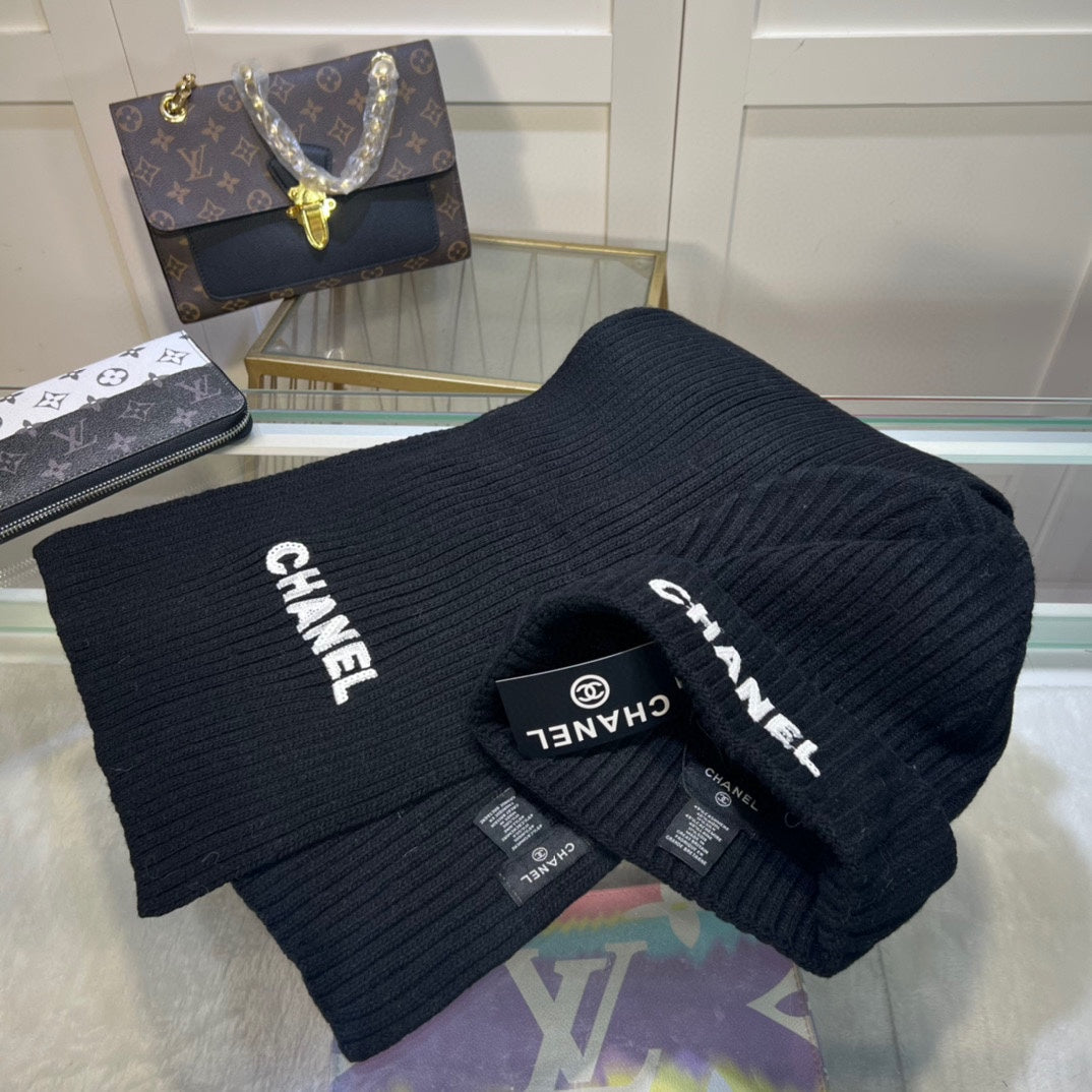 CONJUNTO GORRO Y BUFANDA EN LANA NEGRA 422599 