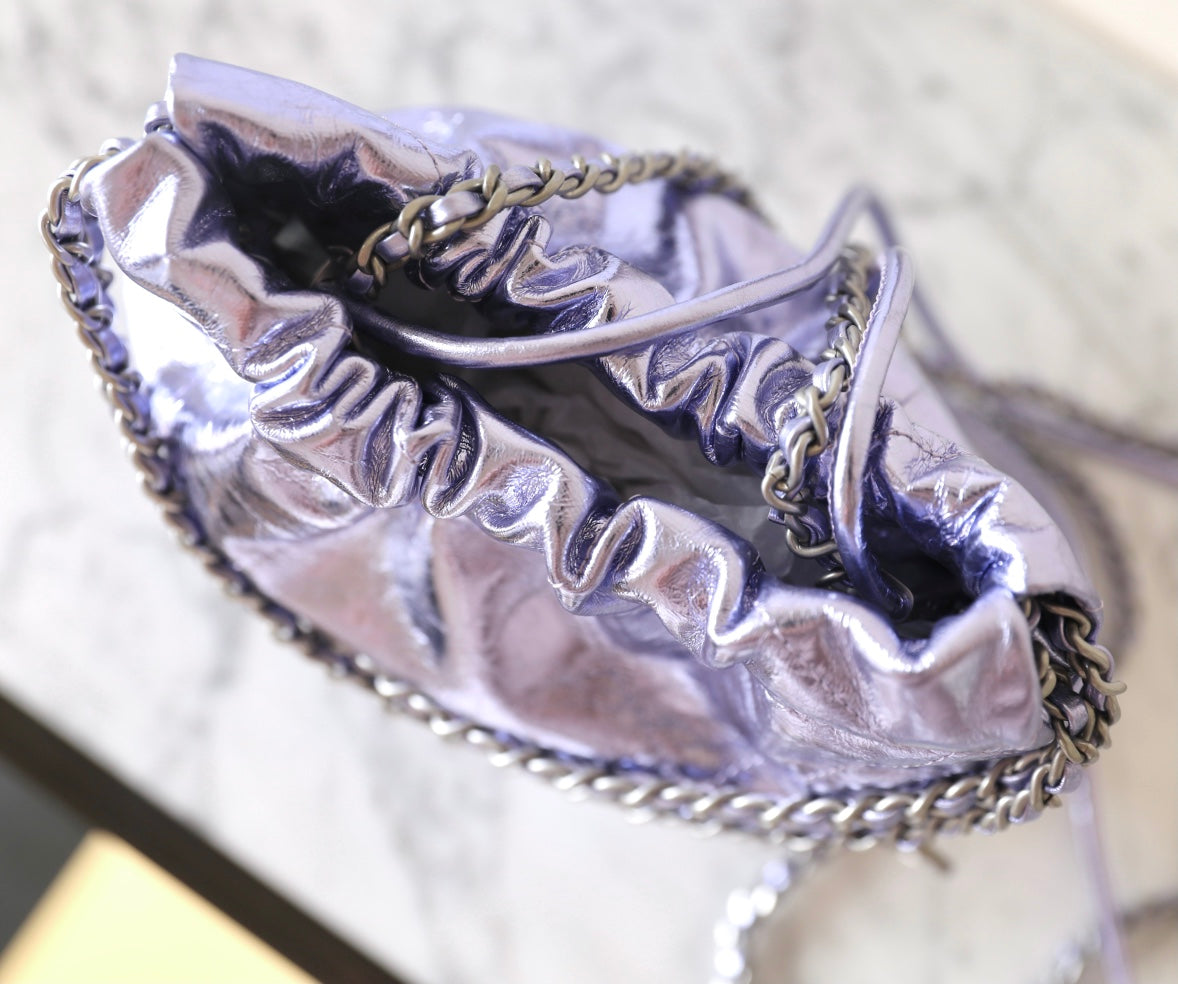 Bolso Hobo 22 25C 19cm Piel de cordero metalizada violeta