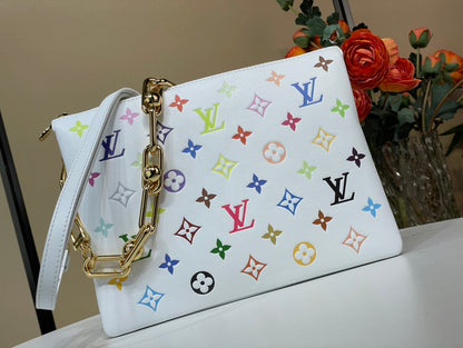 LV x TM Coussin BB 21 cm Piel de cordero con monograma en relieve multicolor blanco