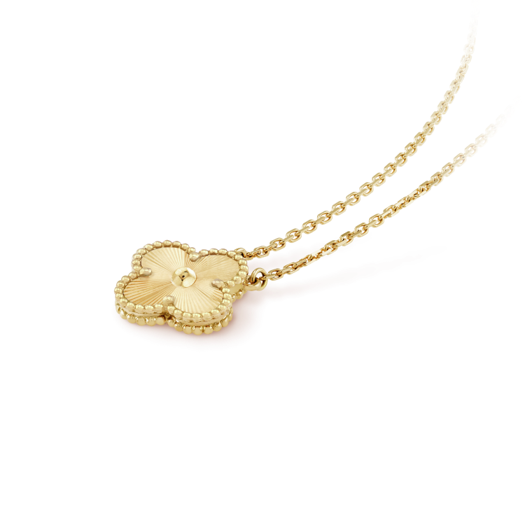 DIANA CLOVER 15MM LASER NECKLACE