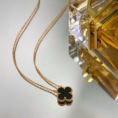 DIANA CLOVER 15MM BLACK ONYX SINGLE FLOWER NECKLACE