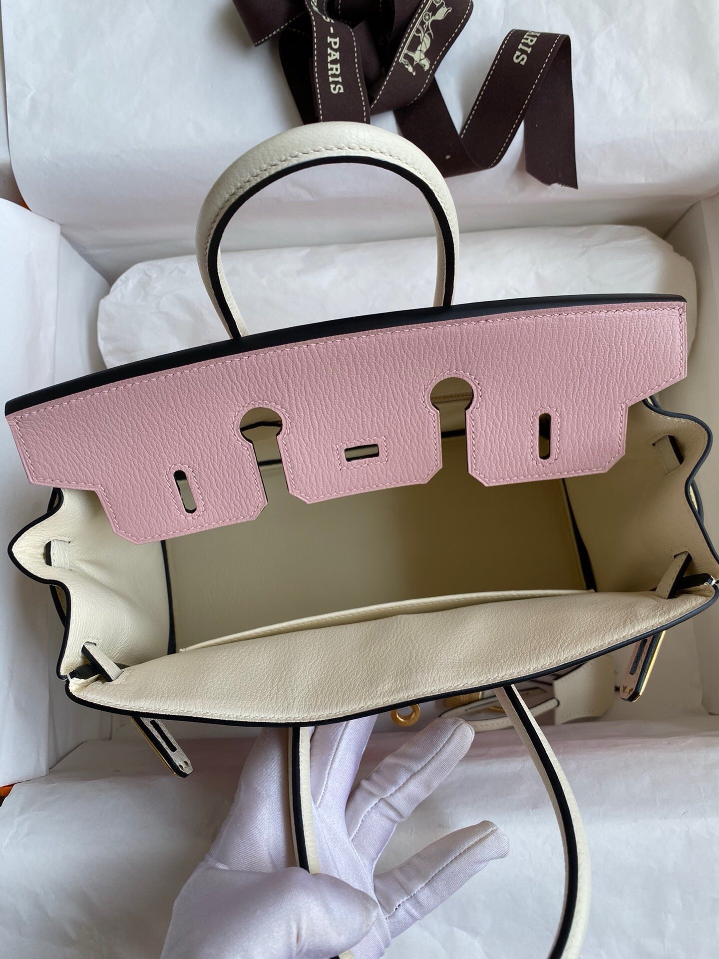 HM BIRKIN CHEVERO ROSA CLARO DE 25 CM DE CUERO MYSORE CON HERRAJES DORADOS