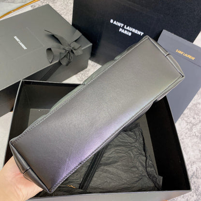 Saint Laurent Small Loulou 29 Shoulder Bag Black Lambskin Ghw