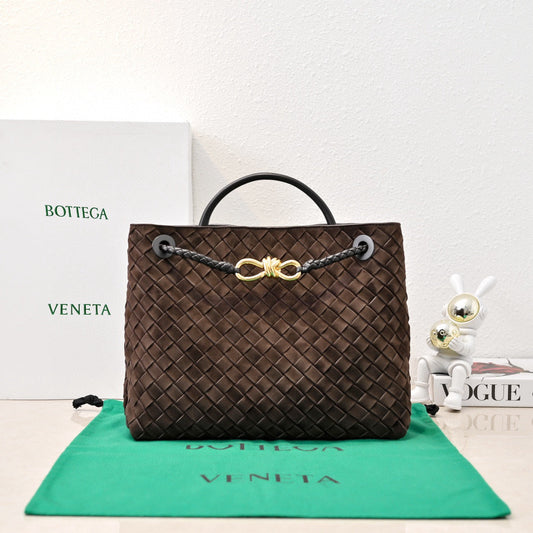 BV Tasche Andiamo 32cm Chocolate Lambskin Suede Ghw