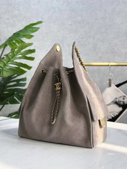 Bolso Hobo CC 25C de 40 cm en ante gris