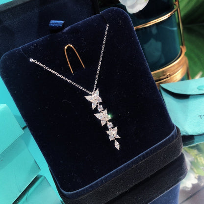 PENDENTIF GOUTTE DE DIAMANTS À GROUPE MIXTE