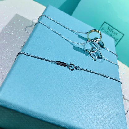 PETIT COLLIER PENDENTIF CERCLES ENTRELACÉS