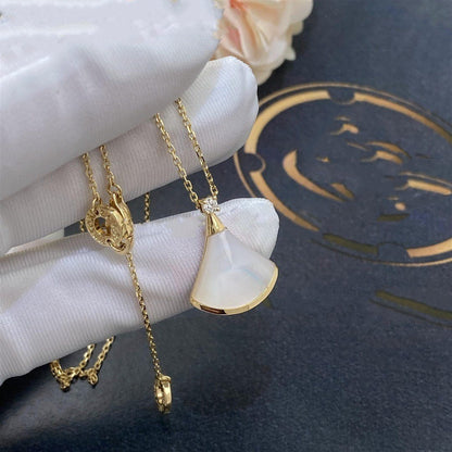 DIANA DREAM NECKLACE WHITE MOP GOLD 1 DIAMOND