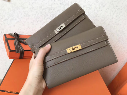 Cartera larga Kelly de 20 cm de piel Epsom color topo