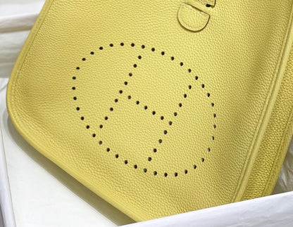 Evelyne 29cm Amarillo Togo Shw