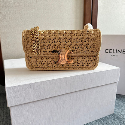TRIOMPHE 20 EN RAFIA BEIGE CON HERRAJES DORADOS