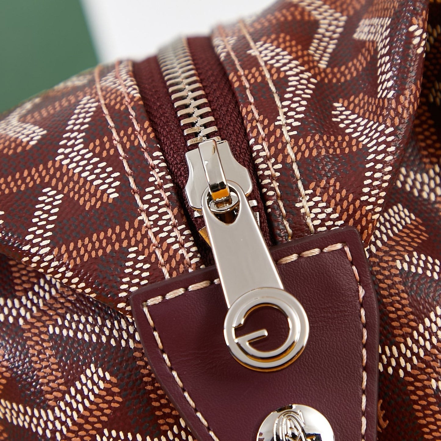 BOLSO DE ASEO BOWLING DE 24 PIEL DE BECERRO Y LONA GOYARDINE ROJO BURDEOS