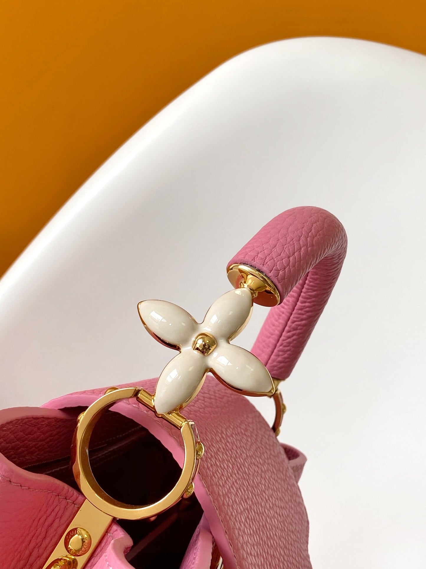 CAPUCINES MINI 21 EN HARDWARE ORO TAURILLON ROSA MARSHMALLOW