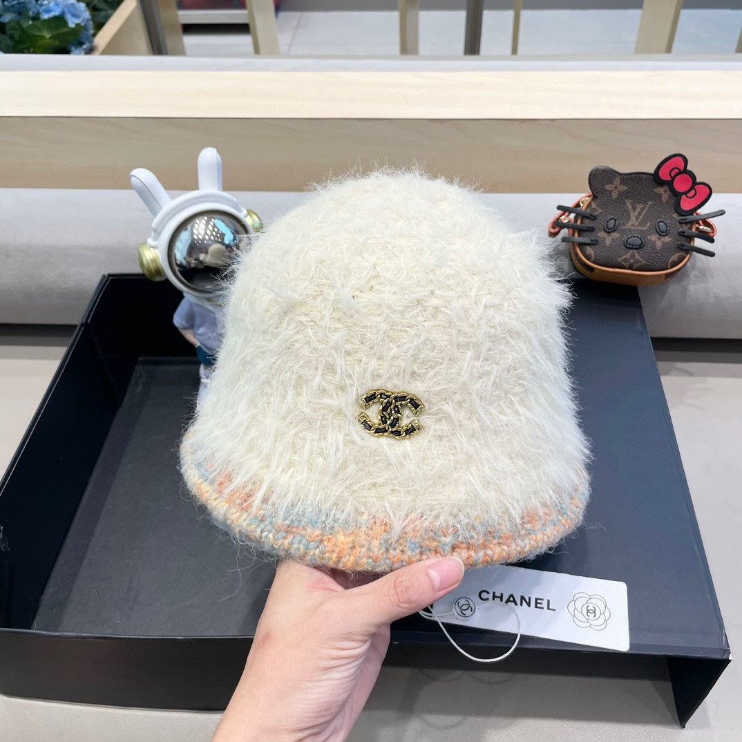 CHAPEAU BOB EN FOURRURE D'AGNEAU BISQUE BEIGE 419467