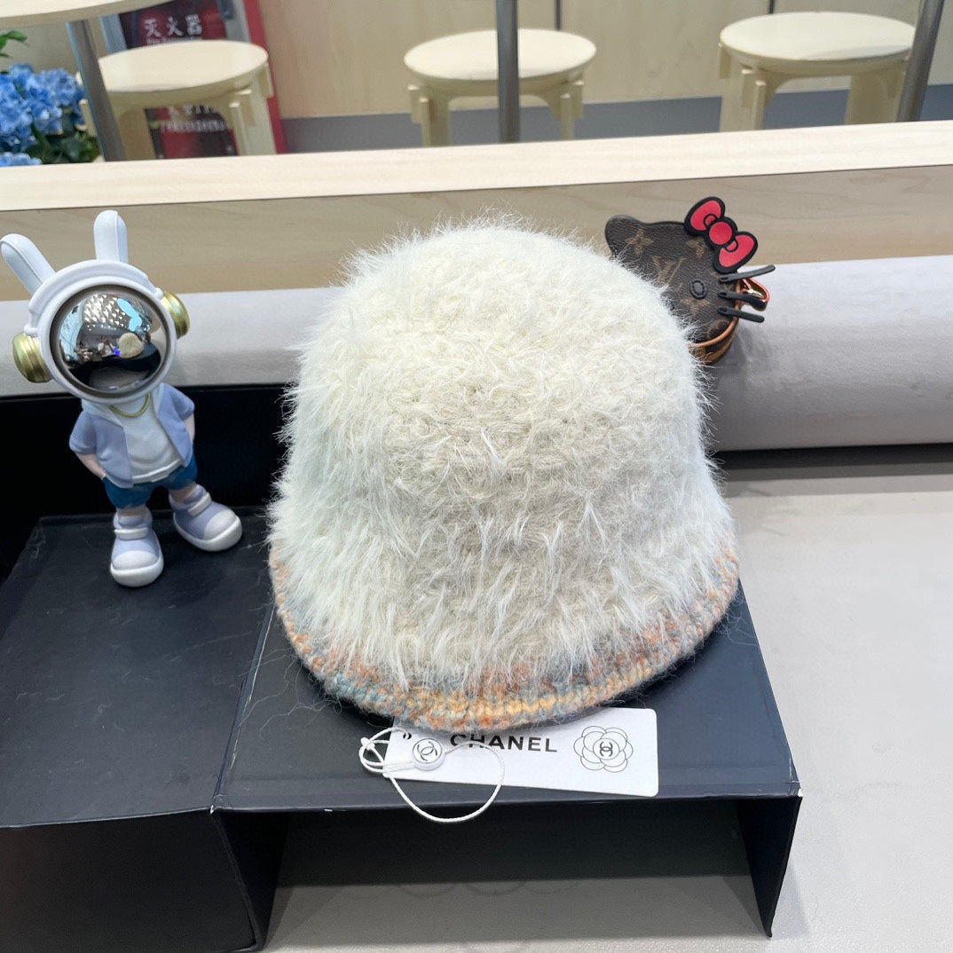 CHAPEAU BOB EN FOURRURE D'AGNEAU BISQUE BEIGE 419467