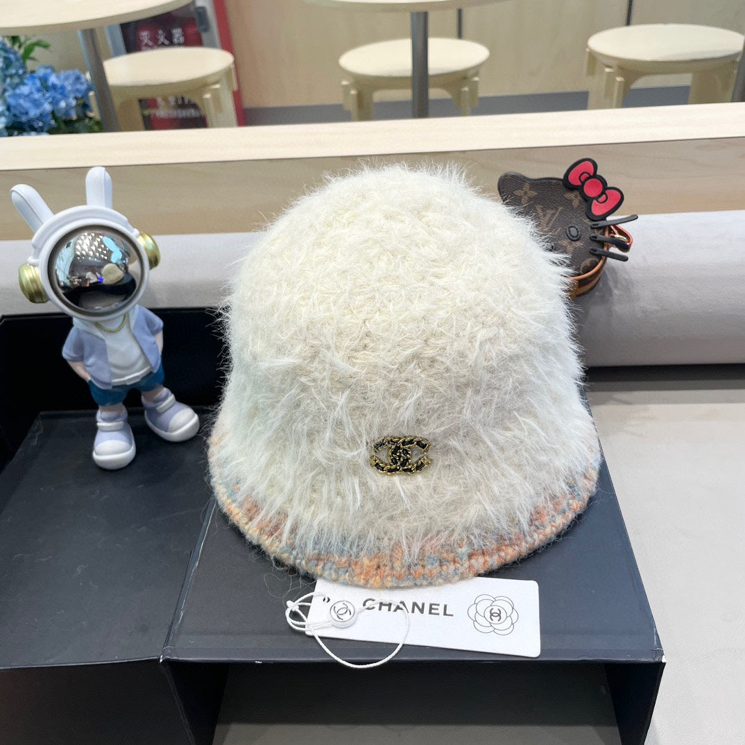 CHAPEAU BOB EN FOURRURE D'AGNEAU BISQUE BEIGE 419467