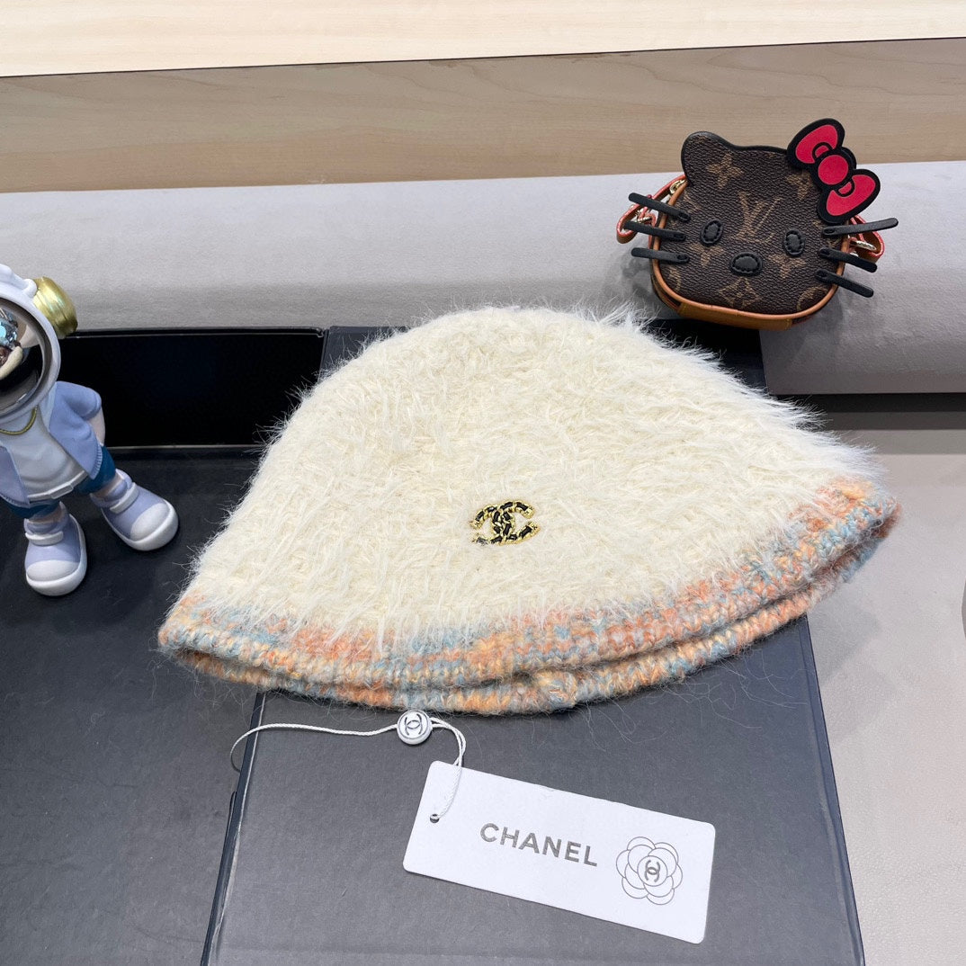 CHAPEAU BOB EN FOURRURE D'AGNEAU BISQUE BEIGE 419467