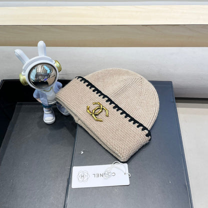 GORRO DE PUNTO EN LANA BEIGE CAMEL 424300 