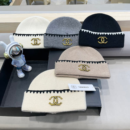 GORRO DE PUNTO EN LANA BEIGE CAMEL 424300 