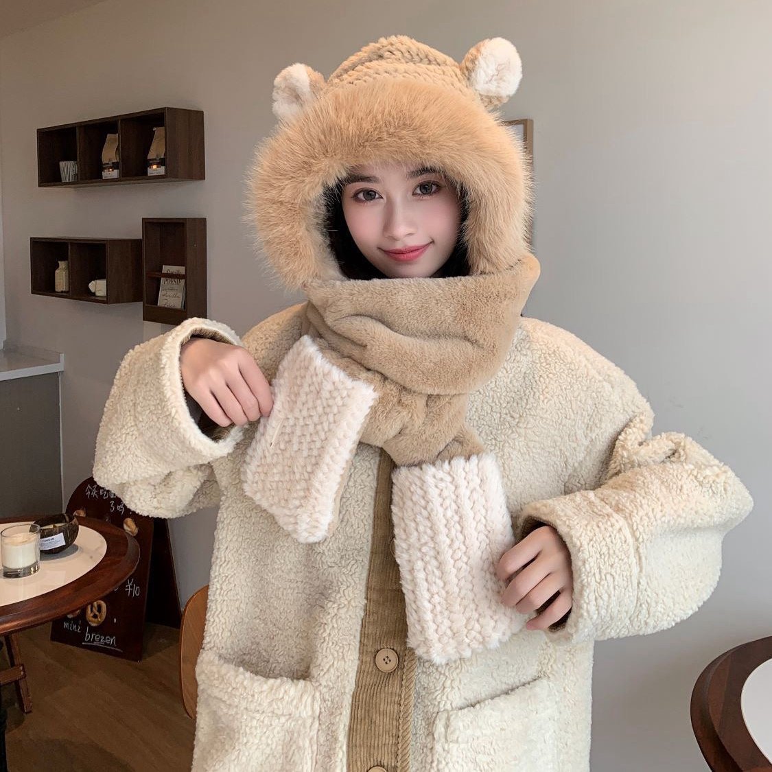 PASAMONTAÑAS EN MEZCLA DE FORRO POLAR BLANCO Y BEIGE CAMEL 422215 