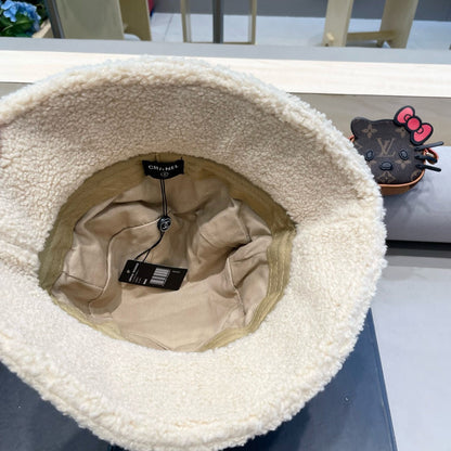 SOMBRERO DE PESCADOR EN LANA DE CORDERO BEIGE 430249 