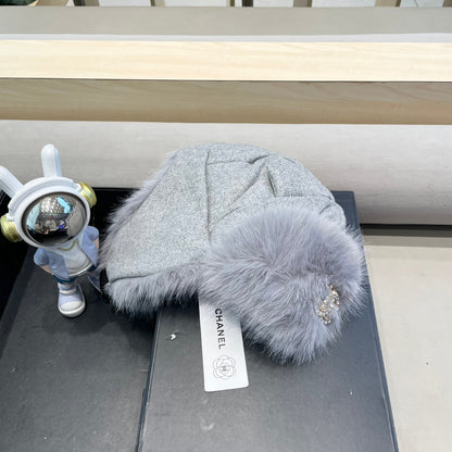 CHAPEAU DE TRAPPEUR EN DAIM GRIS REQUIN ET FOURRURE D'AGNEAU 429973 