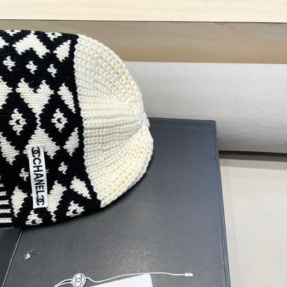 BONNET EN LAINE MÉLANGÉE NOIRE ET BLANC 431697 