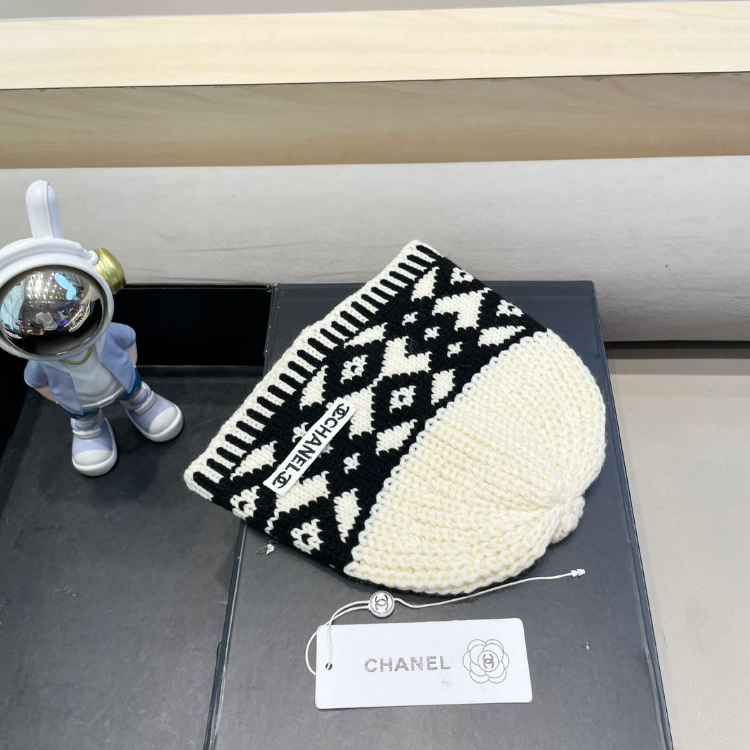 BONNET EN LAINE MÉLANGÉE NOIRE ET BLANC 431697 